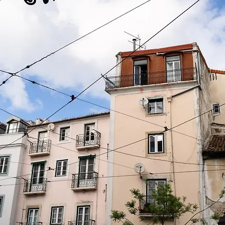 Group-Friendly 4Br Duplex Castle View Wac Apartment Lissabon