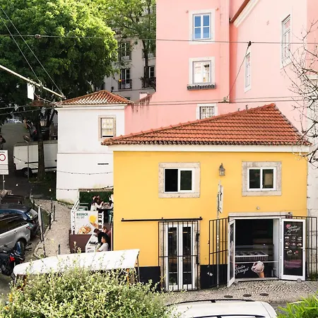 Apartment Castle Views Luxe 4br Duplex In
