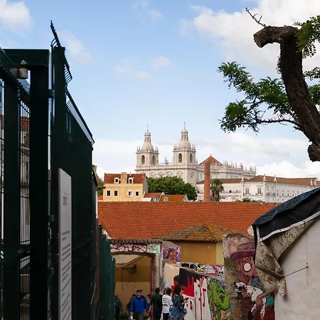 Apartment Group-Friendly 4Br Lisbon Duplex Castle View *