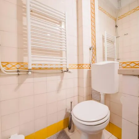 Group-friendly 4br Duplex Castle View Lisboa