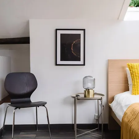 Group-friendly 4br Duplex Castle View * Lisboa