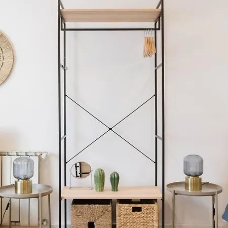 Group-friendly 4br Duplex Castle View