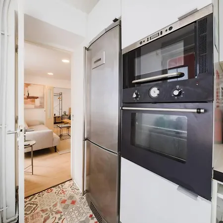 Group-Friendly 4Br Duplex Castle View In Lisbon 리스본