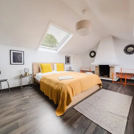 Group-Friendly 4Br Duplex Castle View In Lisbon * 리스본