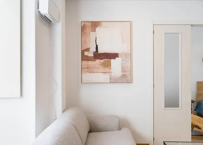 アパート Group-friendly 4br Duplex Castle View