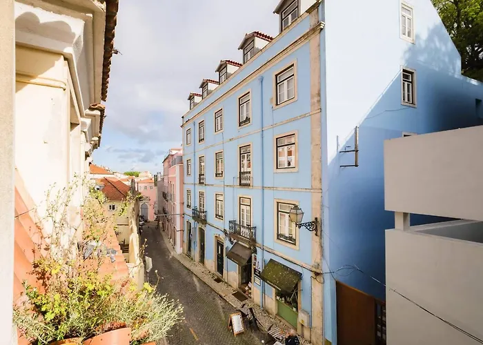 Group-friendly 4br Duplex Castle View Апартаменти *