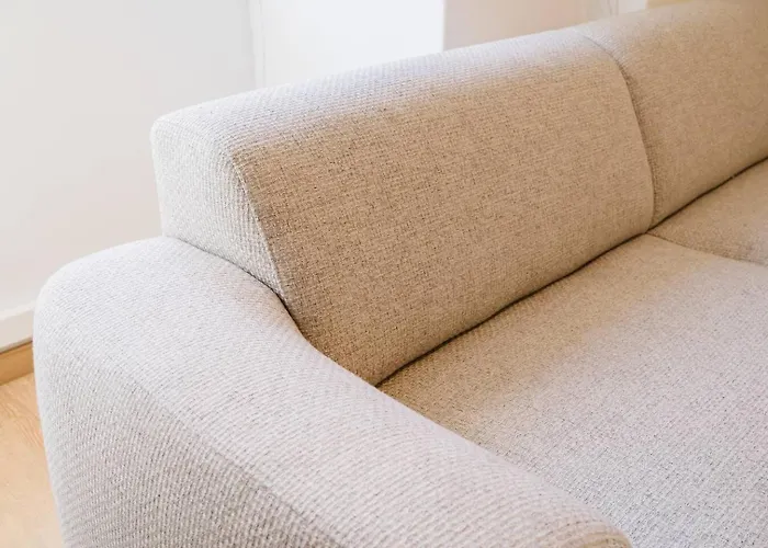 Апартаменти Group-friendly 4br Duplex Castle View Лісабон