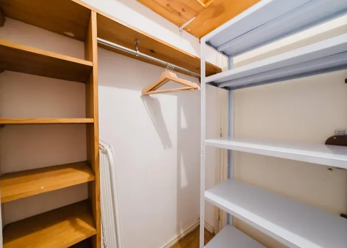 Group-friendly 4br Duplex Castle View شقة *