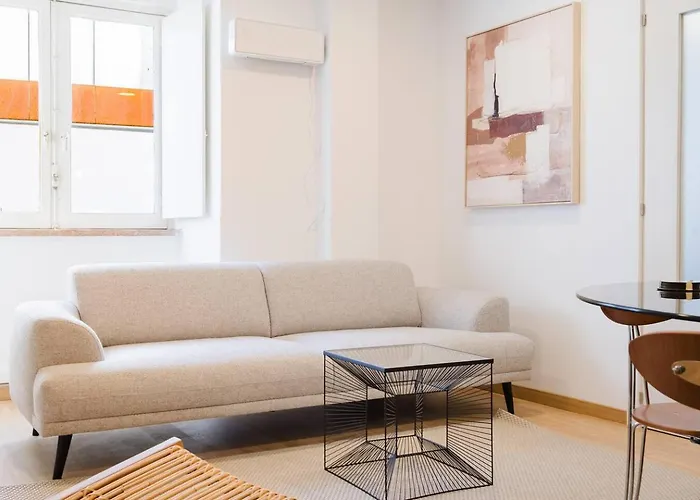 Group-friendly 4br Duplex Castle View شقة *