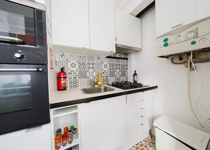 شقة Group-friendly 4br Duplex Castle View