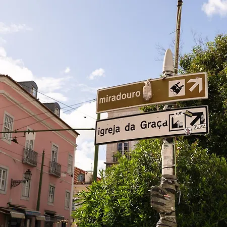 Group-friendly 4br Duplex Castle View Lizbona