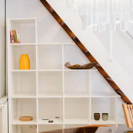 Group-friendly 4br Duplex Castle View Apartament