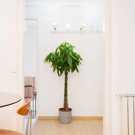 Group-friendly 4br Duplex Castle View Apartament Lizbona